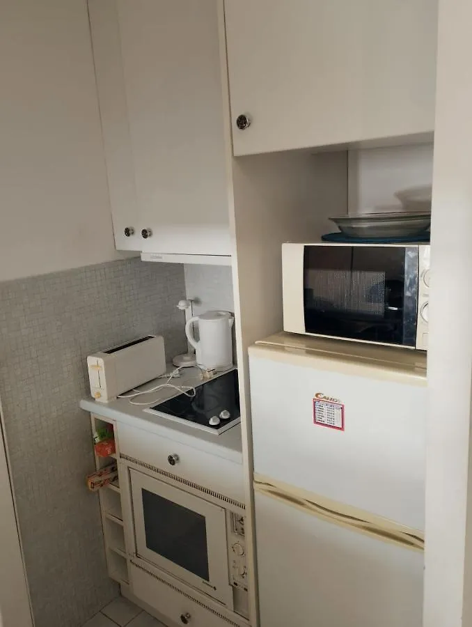 Holiday home Beautiful 2 Bedrooms Apartment In A Private Residence With Sea View Cannes