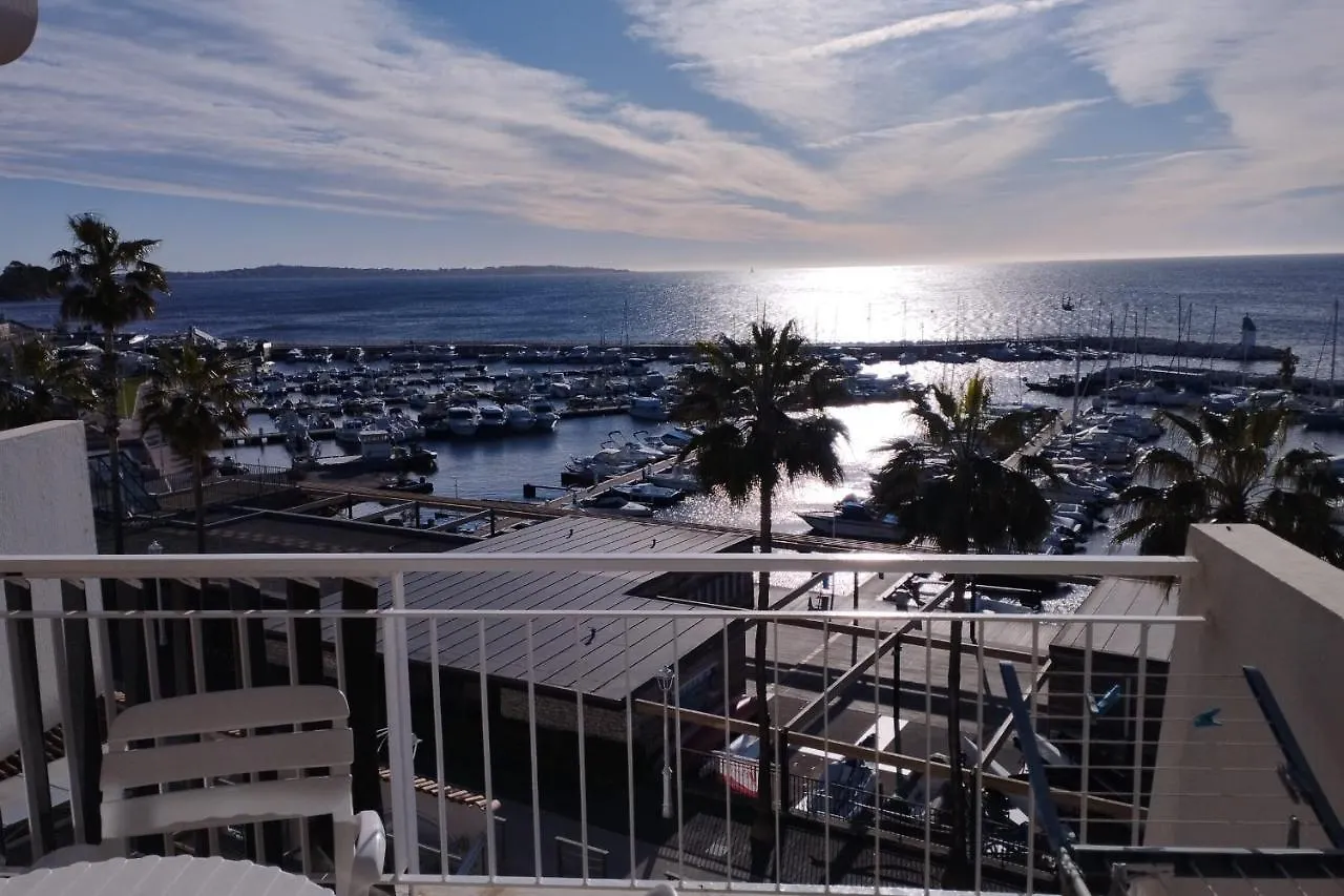 Beautiful 2 Bedrooms Apartment In A Private Residence With Sea View Cannes